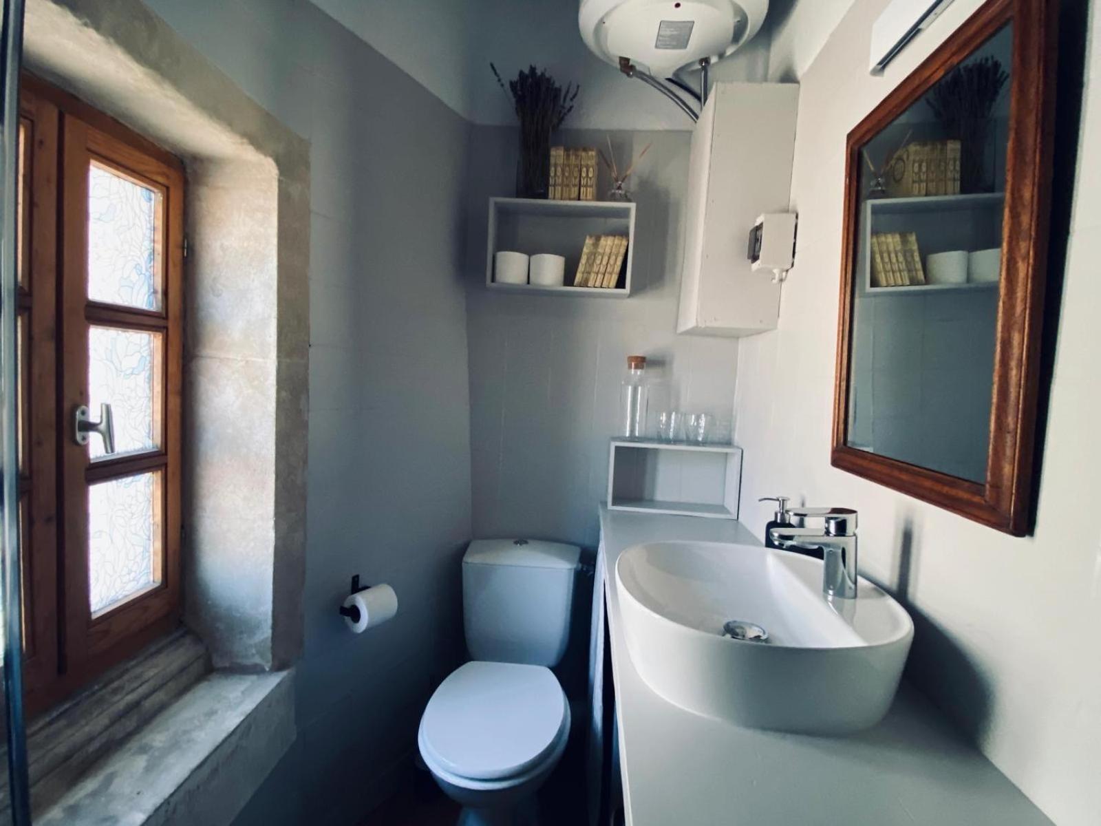 Hotel Le Pied De La Lettre Grignan Pokój zdjęcie